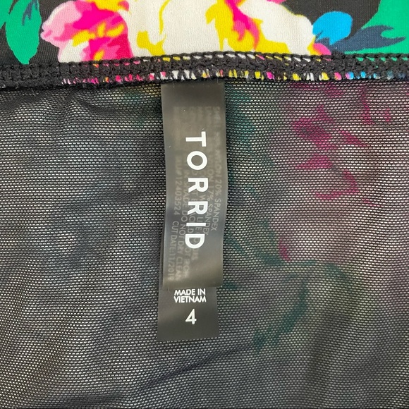 Torrid bikini SET! Push-up dd/f 3x top and matching mesh inset 4x bottoms - Picture 9 of 10